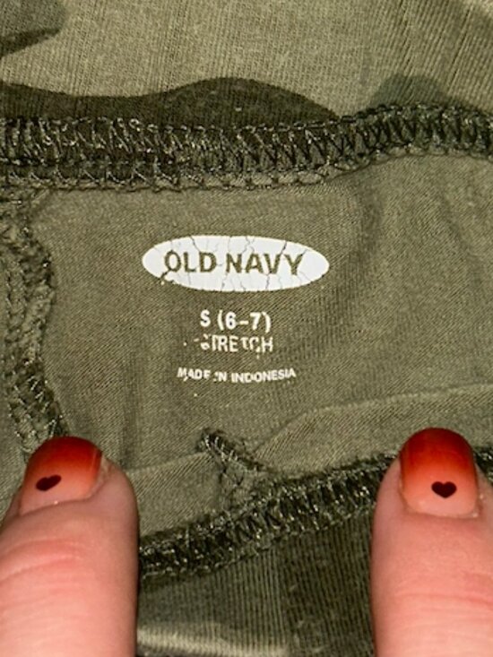 Old Navy Kids Green Camo Biker Shorts - Picture 2 of 2